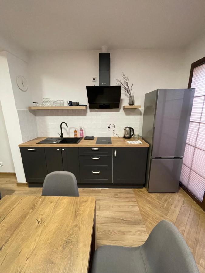 Route 7 Rooms Myslenice ภายนอก รูปภาพ