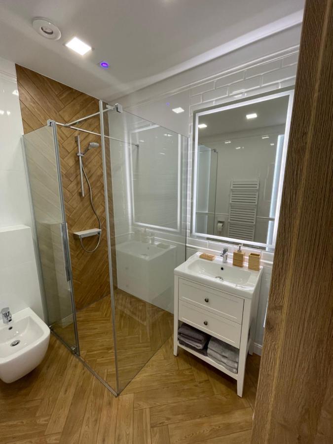 Route 7 Rooms Myslenice ภายนอก รูปภาพ