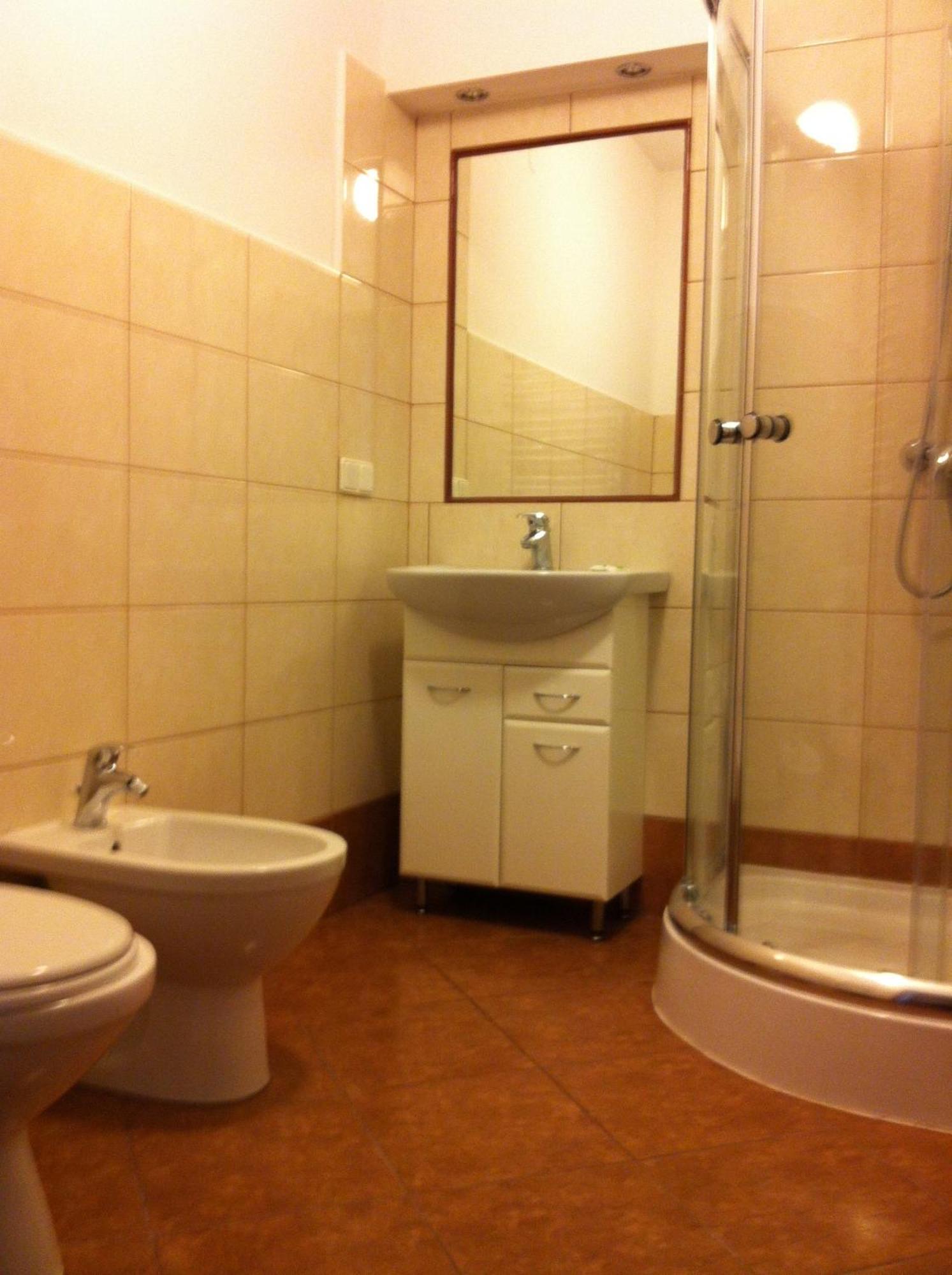 Route 7 Rooms Myslenice ภายนอก รูปภาพ