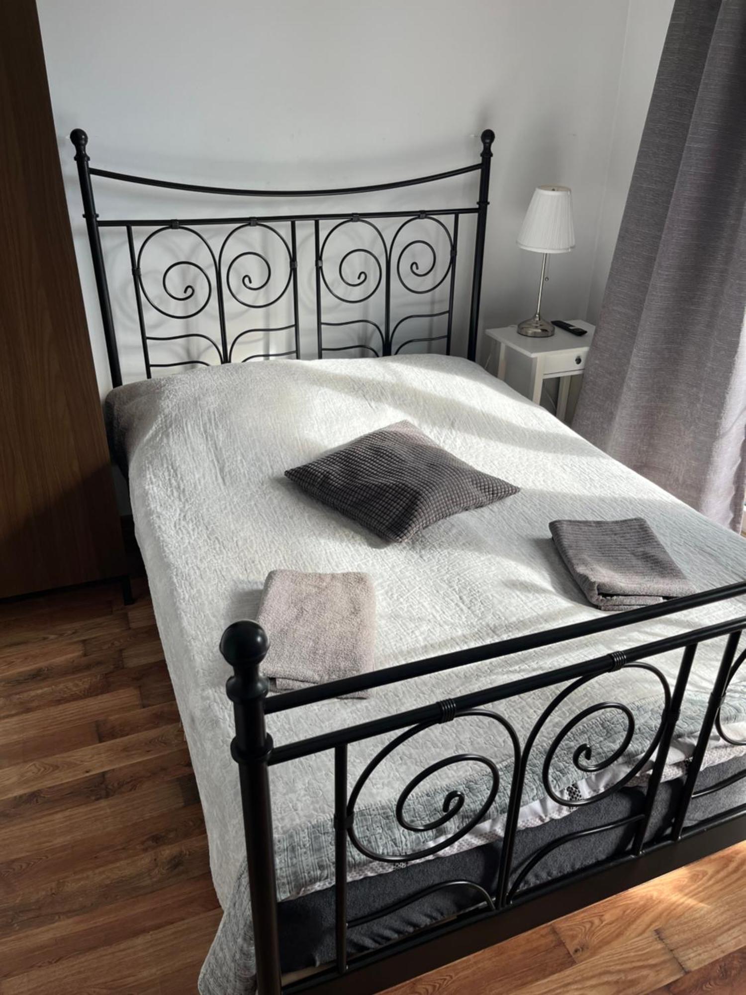 Route 7 Rooms Myslenice ภายนอก รูปภาพ