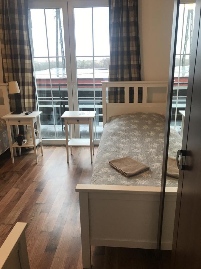 Route 7 Rooms Myslenice ภายนอก รูปภาพ
